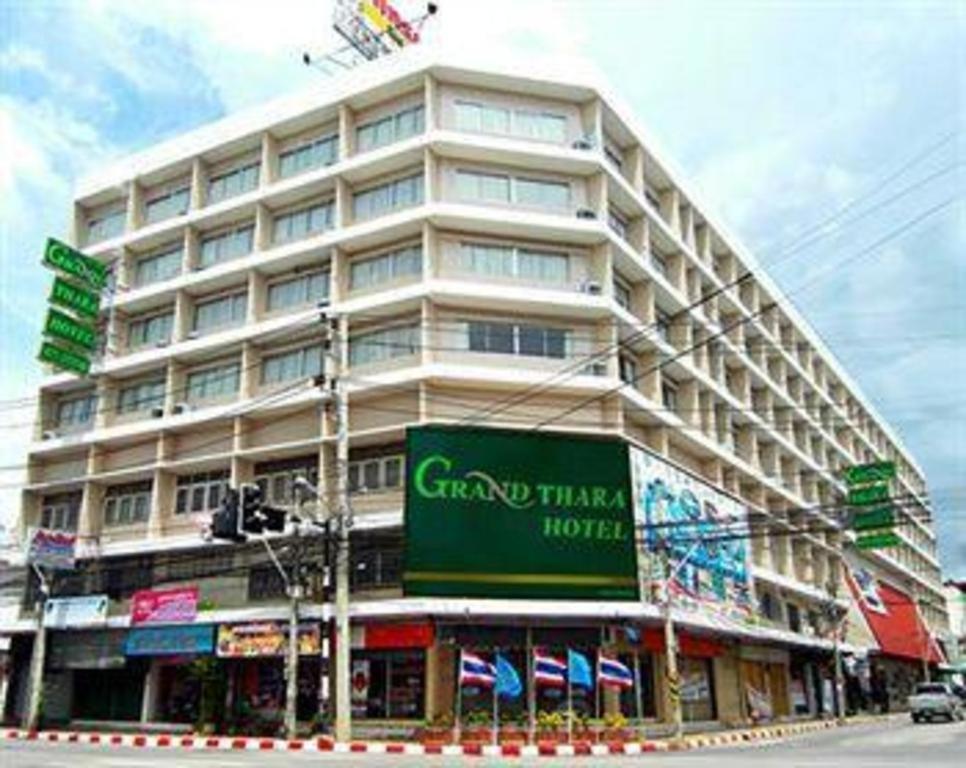 Oyo 441 Grand Thara Hotel Сурат Тхани Екстериор снимка